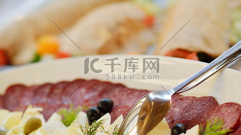 预制菜配送，如何选择可靠的连锁餐饮供应商？**