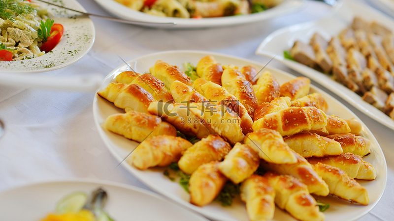 零食批发商绕开厂家直销报价的隐性成本